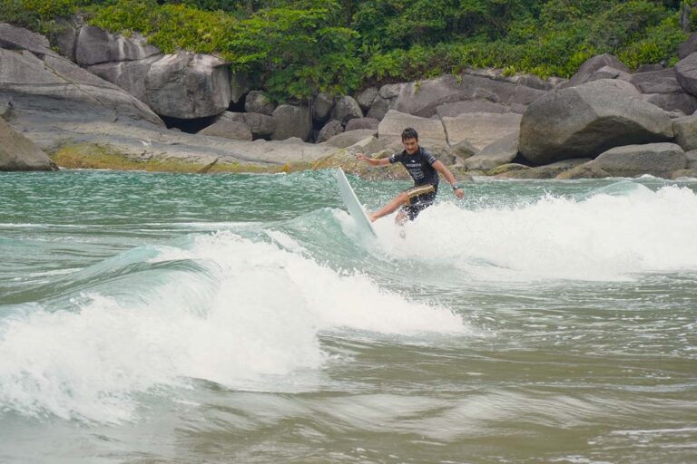 Campeonato de Surf das Comunidades Tradicionais chega à Praia do Bonete (3) copiar