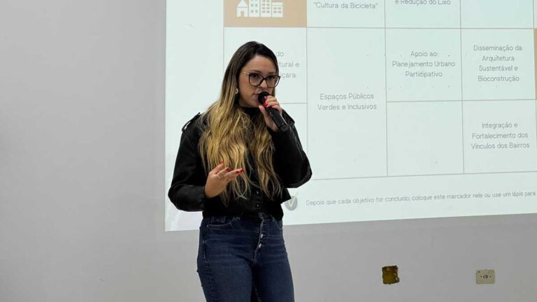 Equipes das bibliotecas de Ilhabela participam de formação sobre Agenda 2030 e Bibliotecas Vivas B