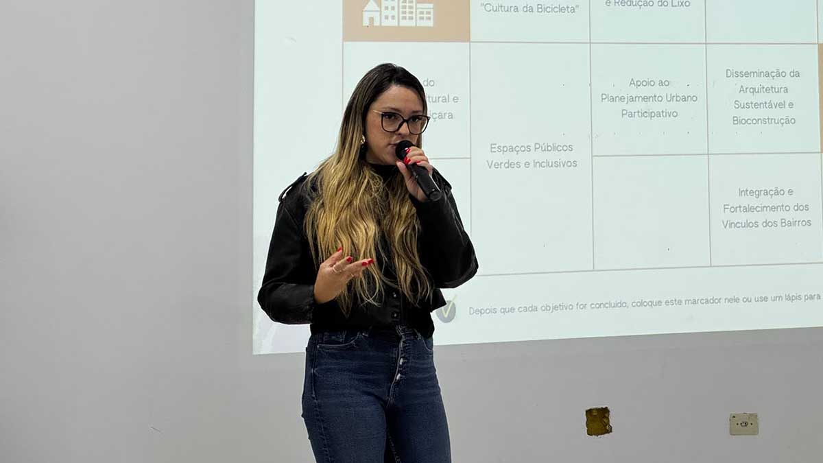Equipes das bibliotecas de Ilhabela participam de formação sobre Agenda 2030 e Bibliotecas Vivas B