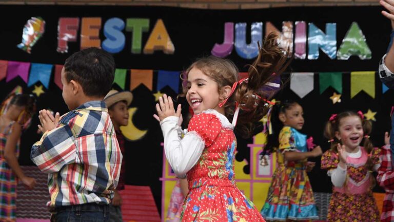 Escolas municipais de Ilhabela promovem festas juninas, julinas e celebrações das tradições caiçaras (2) (1).jpg b