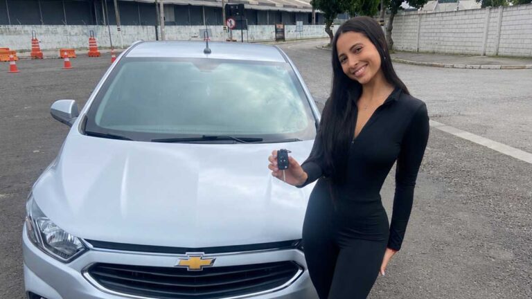 Mãe solo de Ilhabela muda de vida após qualificação em tecnologia e conquista o primeiro carro (4).jpg b