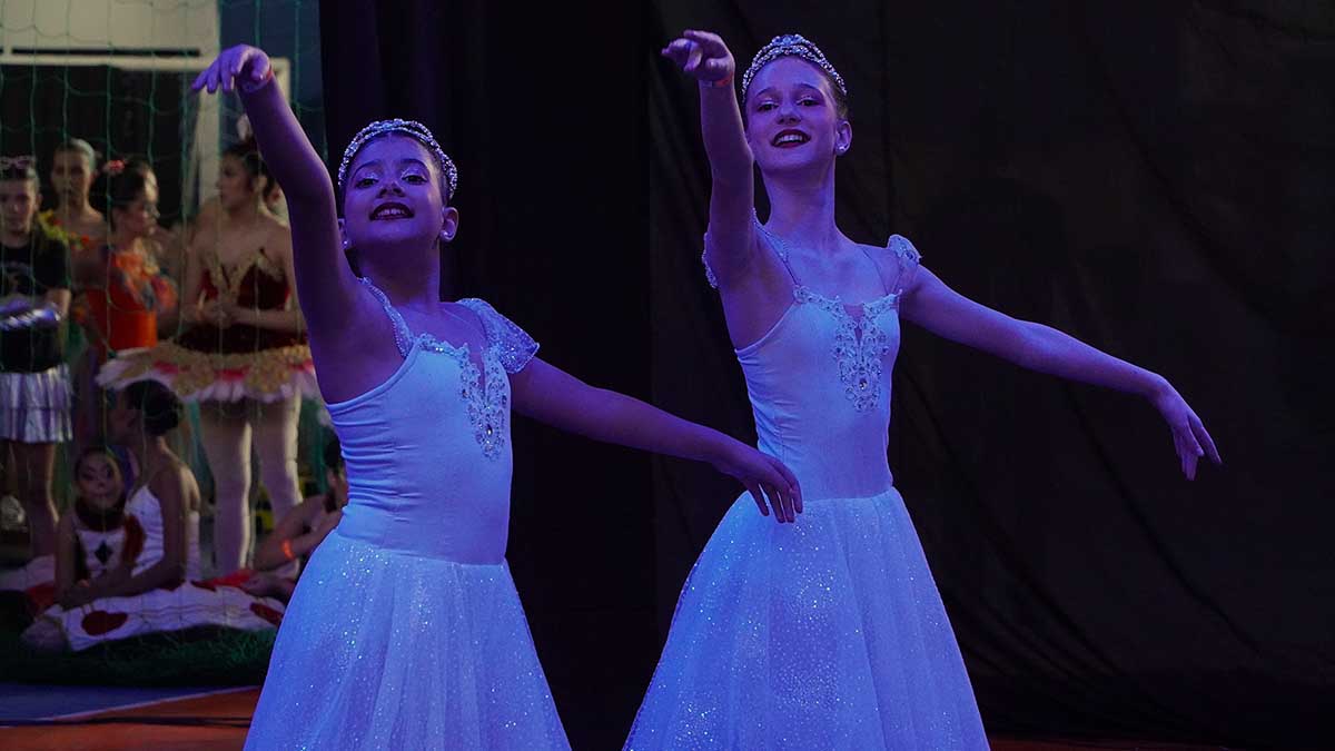 4º Ilha Dance Festival reúne mais de 250 bailarinos e dançarinos em Ilhabela b