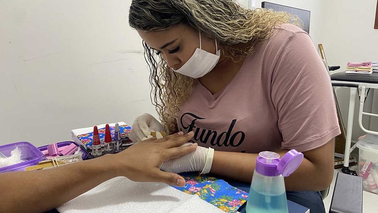 Fundo Social de Ilhabela abre inscrições para curso gratuito de Manicure e Alongamento em Gel b