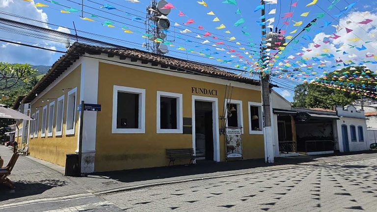 Fundaci divulga gabaritos de concurso público para cargos de advogado e controle interno b